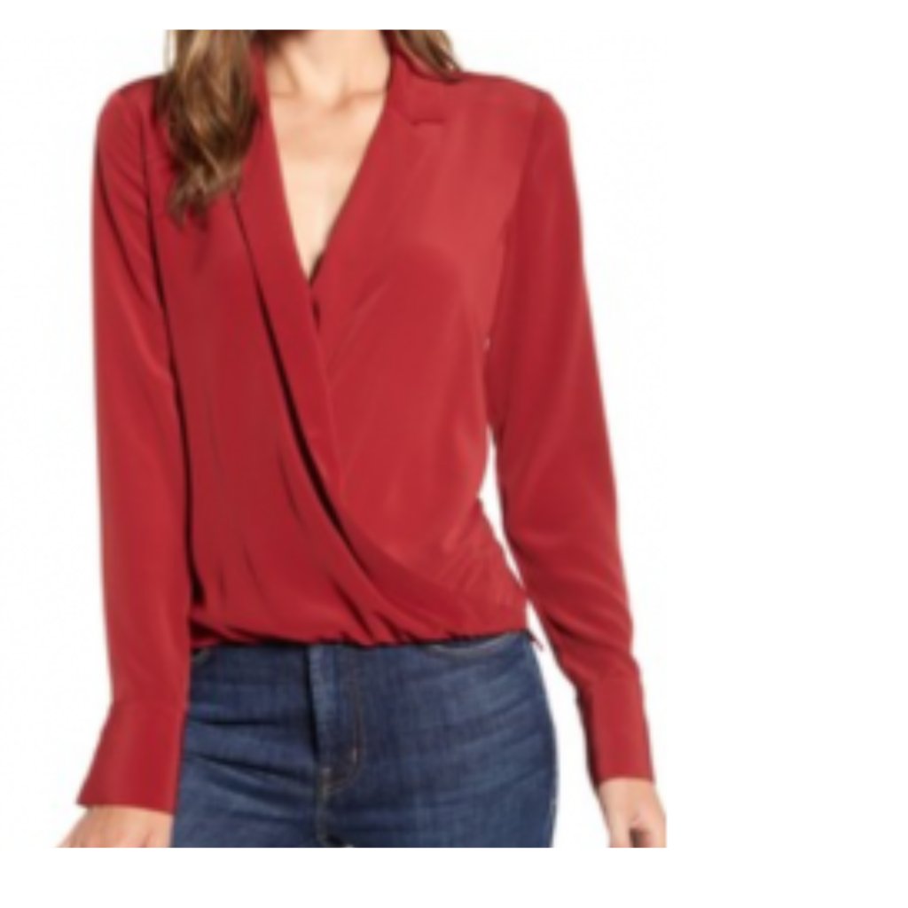Sloane Solid Top